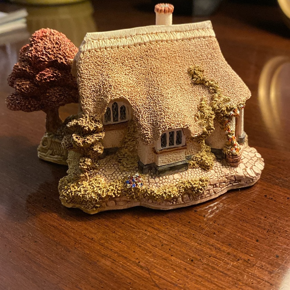 Butterwick Lilliput Lane Vintage Cottage